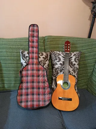 Guitarra Clásica Infantil Con funda de lona