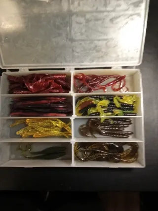Caja de vinilos de pesca surtidos