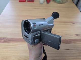 Videocámara Canon Video8 V420