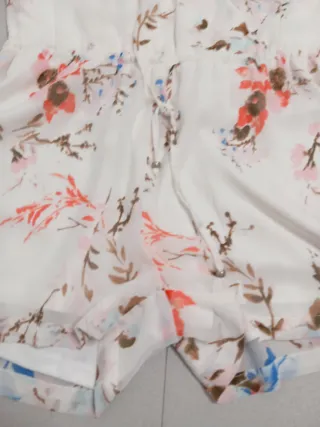 Mono corto estampado floral talla S