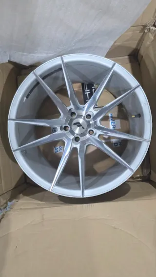 Llantas Japan Racing JR21