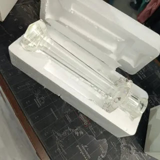 2 Candelabros de cristal con colgantes