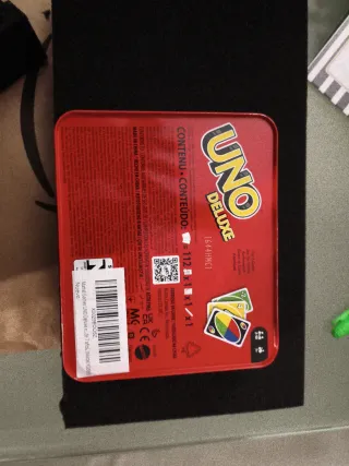 UNO Deluxe Caja Metálica