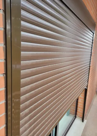 Persiana exterior aluminio con cajón