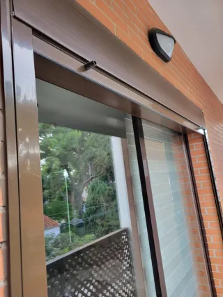 Persiana exterior aluminio con cajón