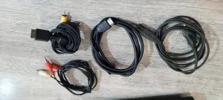 PS3 320GB ,2 Mandos y Cables