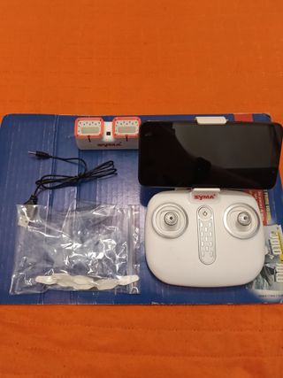 Drone Syma Quadricottero più modellino predator