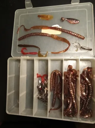 Caja de vinilos de pesca