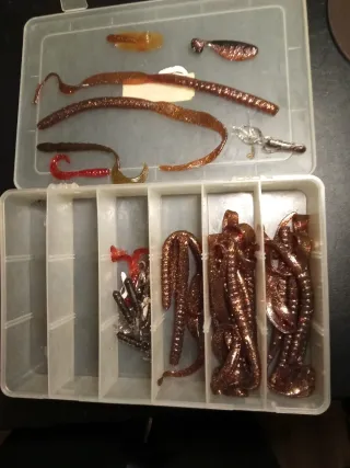 Caja de vinilos de pesca