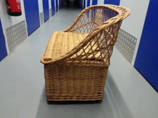 Baúl banco mimbre con tapa