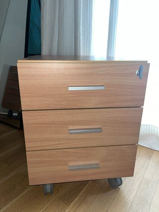 Cajonera de oficina madera y metal