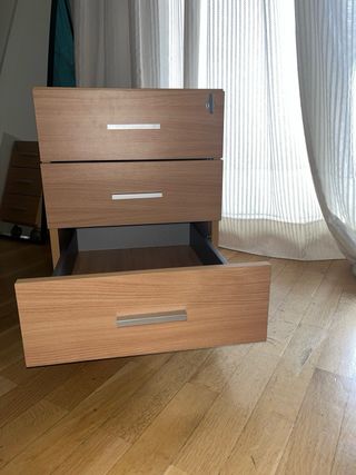 Cajonera de oficina madera y metal