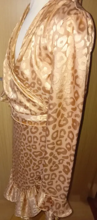 Vestido estampado leopardo dorado