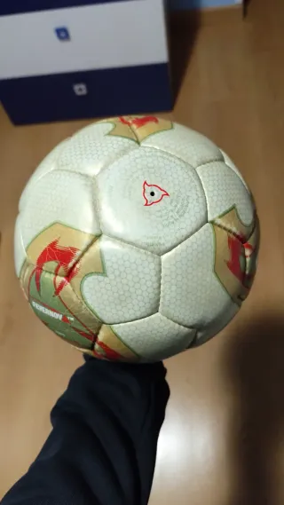 Balón Adidas Fevernova Mundial 2002