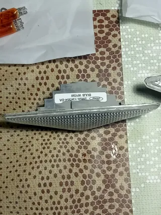 Indicatori laterali Ford Focus MK1