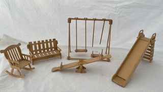 Muebles de madera para casa de muñecas (sin casa )