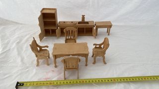 Muebles de madera para casa de muñecas (sin casa )
