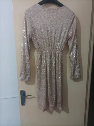 Vestido dorado lentejuelas manga larga
