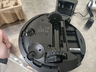 - Cecotec Robot Aspirador y Friegasuelos Conga 7