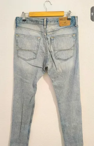 Vaqueros Hollister W32 L34