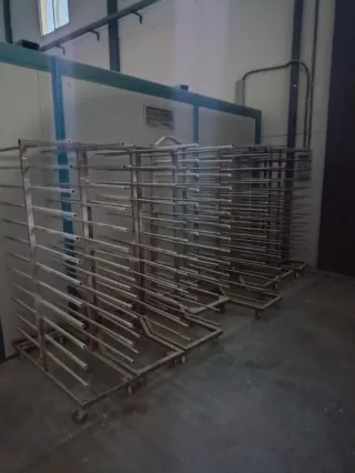 EQUIPOS PINTURA INDUSTRIAL PARA MUEBLE.