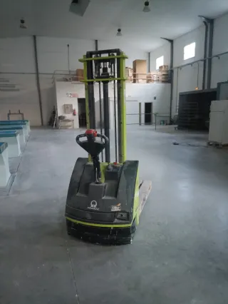 EQUIPOS PINTURA INDUSTRIAL PARA MUEBLE.