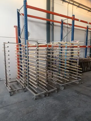 EQUIPOS PINTURA INDUSTRIAL PARA MUEBLE.