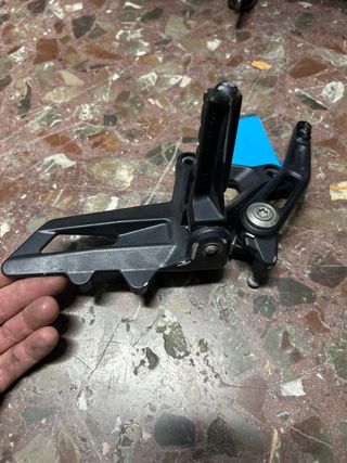 Estribera KTM 1290 Negra