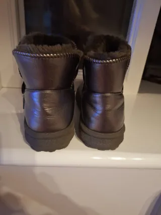 Botín bronce metalizado pelo interior