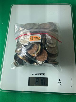 L#582 0,8 Kilos de monedas de diferentes