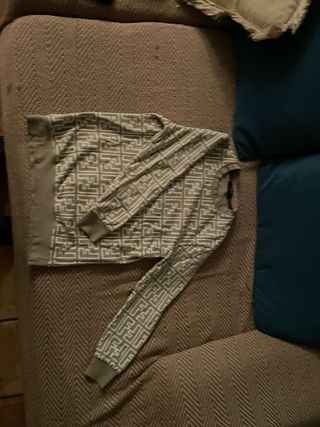 Felpa Fendi in ottime condizioni usata pochissimo