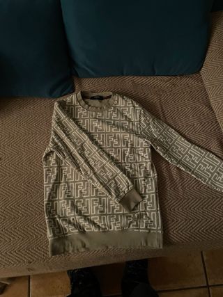 Felpa Fendi in ottime condizioni usata pochissimo