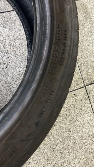 Un Neumático Goodyear 205/45 R18 90V Eagle