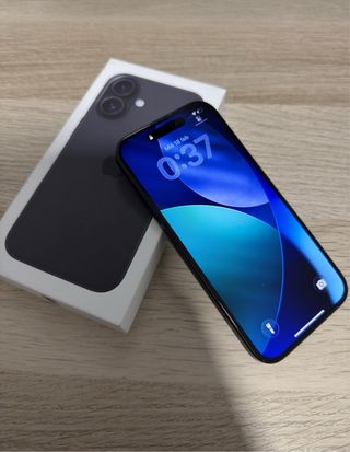 iPhone 16 Negro