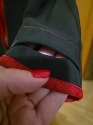 Chaqueta Quechua Negra y Roja  Talla XS  Talla 14