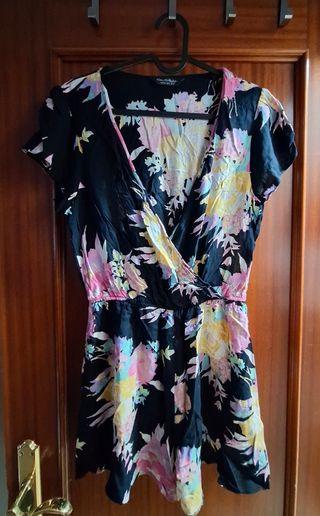 Mono Miss Selfridge floral T38