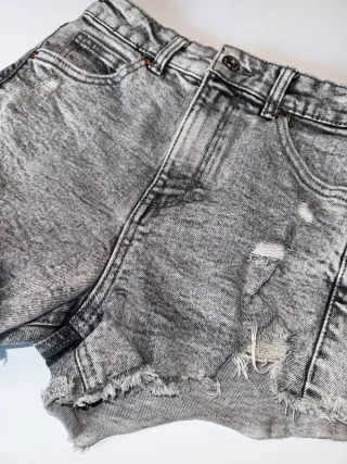 Pantaloncini Bershka neri/grigi