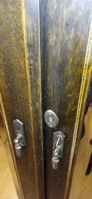 Armario antiguo roble