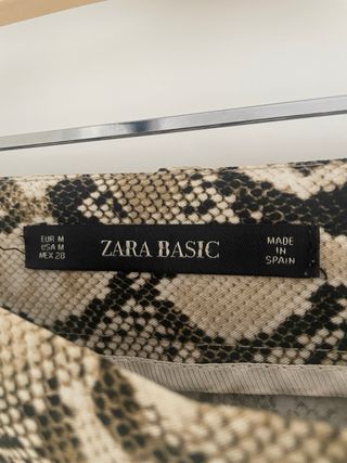 Falda pantalón Zara estampado serpiente