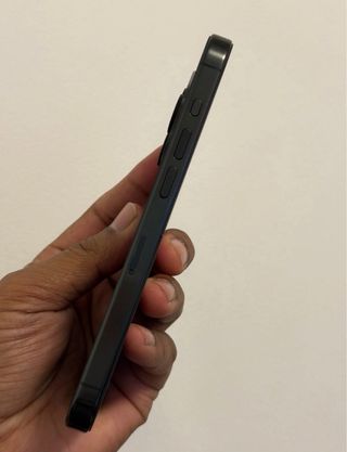 iPhone 15 Pro Negro Como Nuevo – Excelente Estado