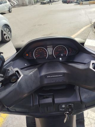Suzuki Burgman 400 ABS Negra