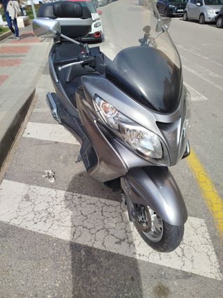 Suzuki Burgman 400 ABS Negra