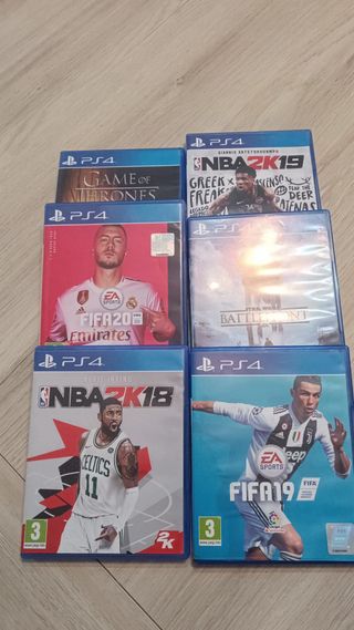 PS4 (PlayStation 4) Negra + 3 Mandos