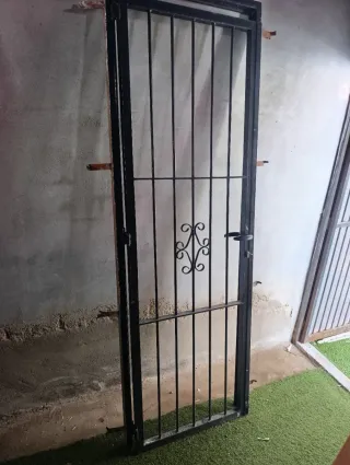 Puerta de seguridad 72x208 cm