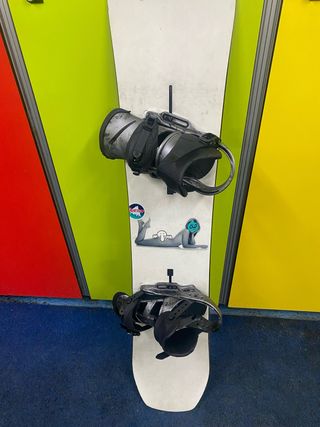 Tabla Snowboard Burton Kilroy 152 + Fijaciones