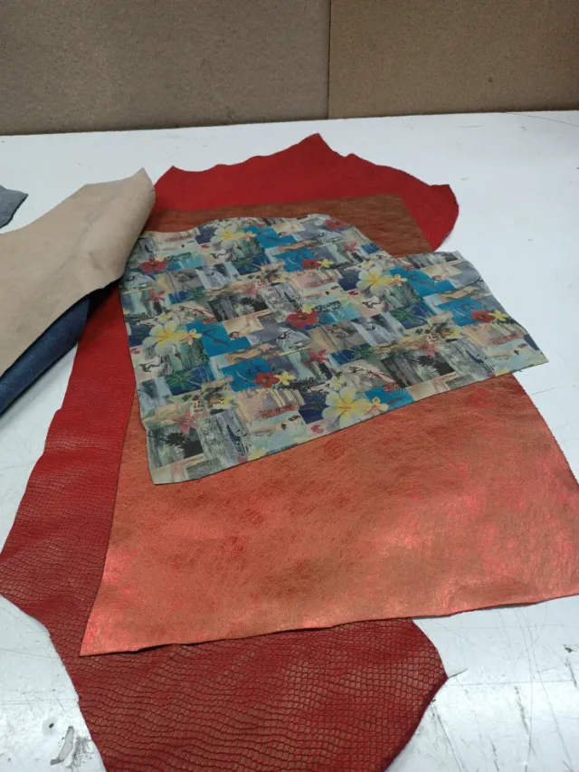 Lote Cuero Fantasía Varios Colores