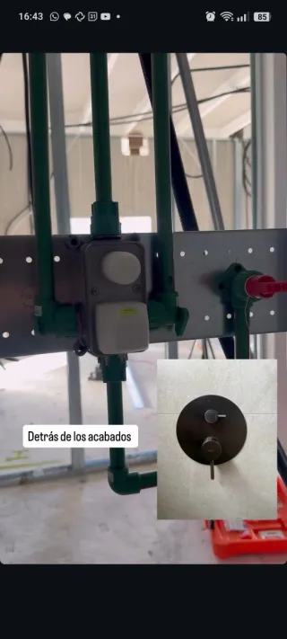 SE NECESITA FONTANERO, EMPRESA CONSTRUCTORA .