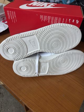 Scarpe Nike Bianche e Viola