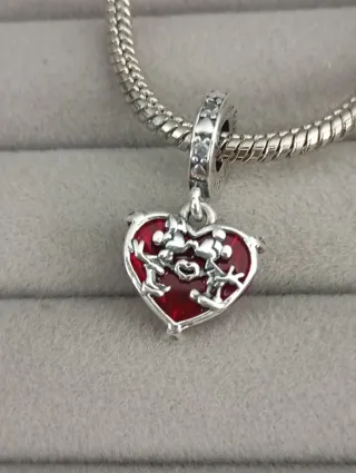 Charm corazón Mickey y Minnie