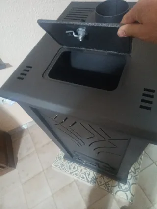 Estufa biomasa sin estrenar